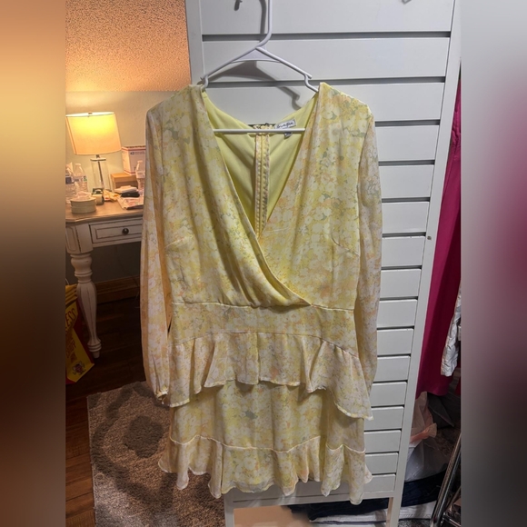 👗3 for $16 Love Fire Yellow Floral Long Sleeve Dress - Picture 1 of 4